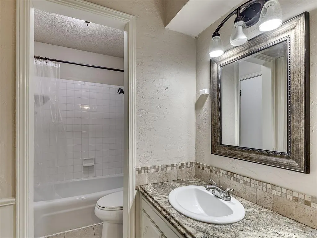 Photo 29 — 11437 N May Avenue, Oklahoma City, OK 73120
