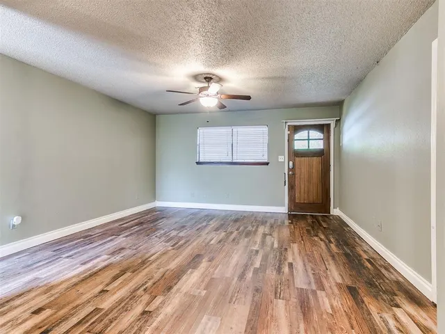 Photo 6 — 1520 Wind Hill Road, Norman, OK 73071
