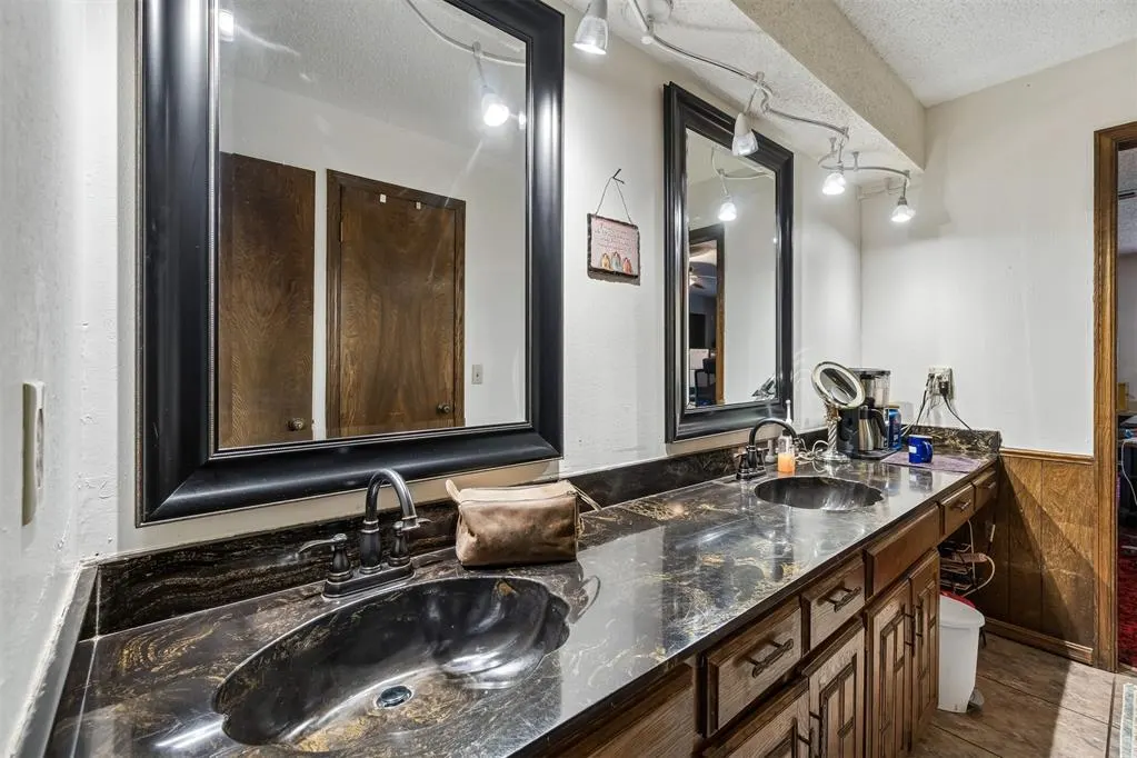 Photo 14 — 12801 Steve Drive, Oklahoma City, OK 73165