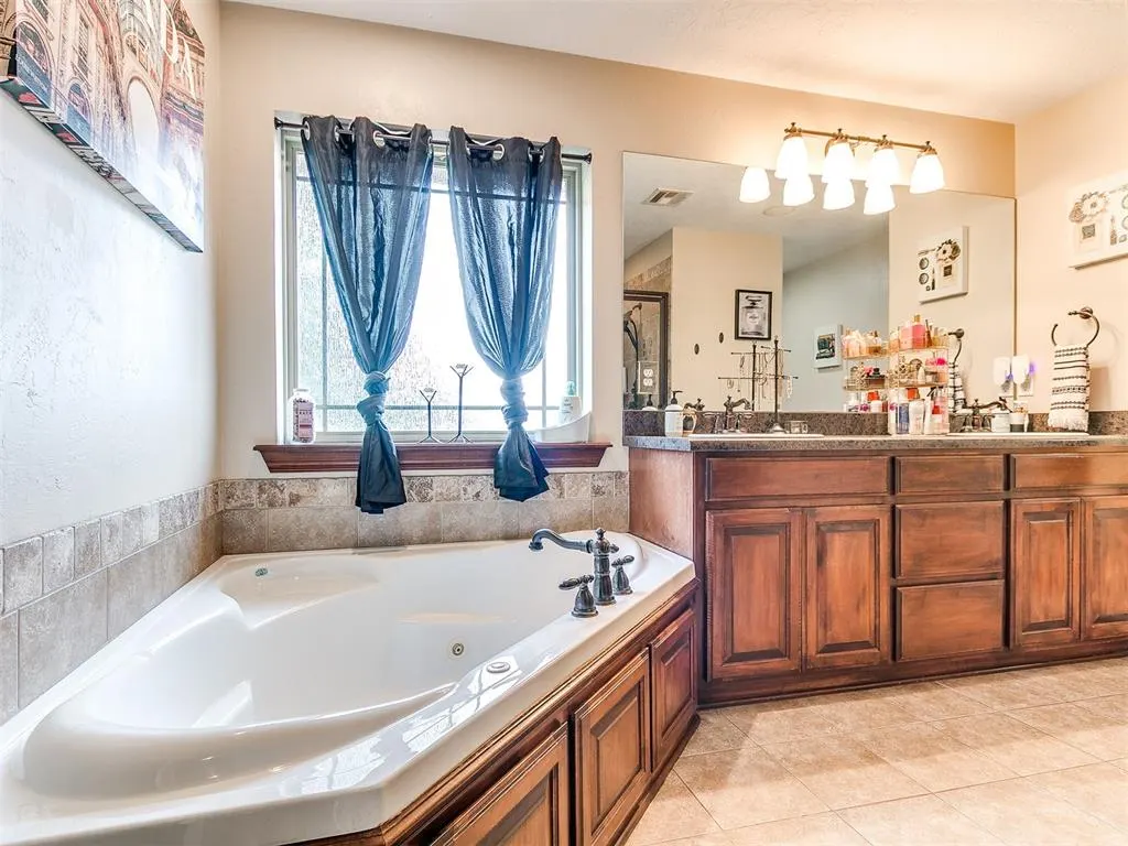 Photo 19 — 722 County Road 1350, Chickasha, OK 73018