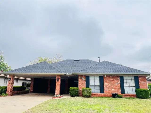 Photo 2 — 7625 NW 28th Street, Bethany, OK 73008