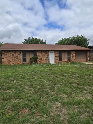 Sold home at 521 Libra Street