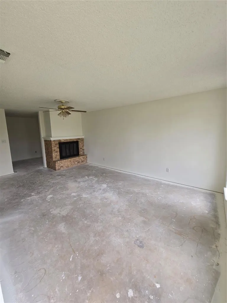 Photo 2 — 521 Libra Street, Altus, OK 73521