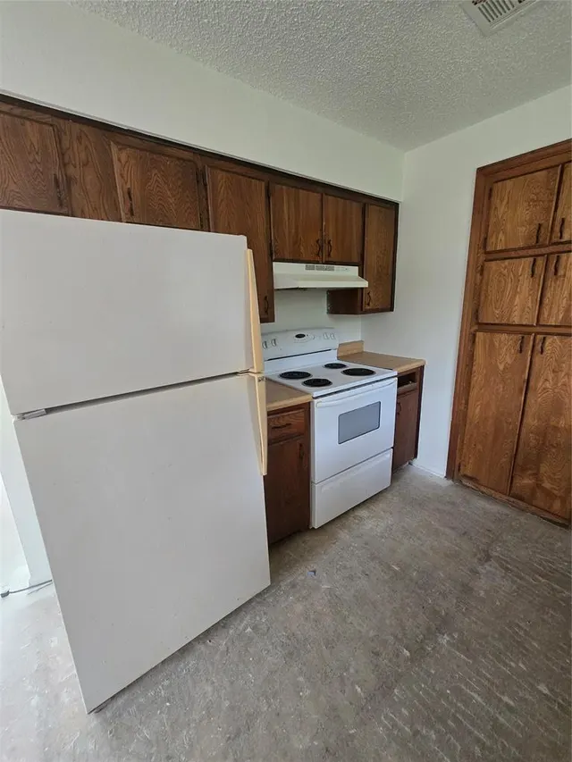 Photo 5 — 521 Libra Street, Altus, OK 73521