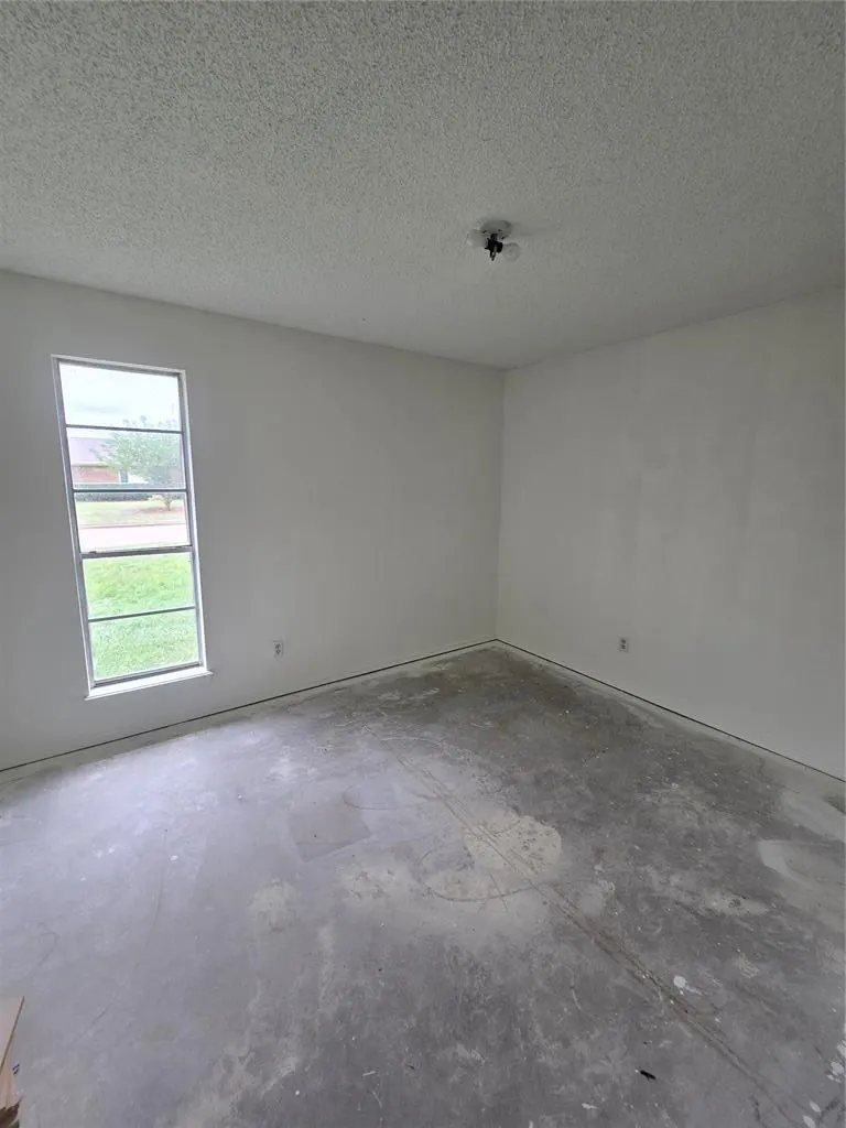 Photo 8 — 521 Libra Street, Altus, OK 73521