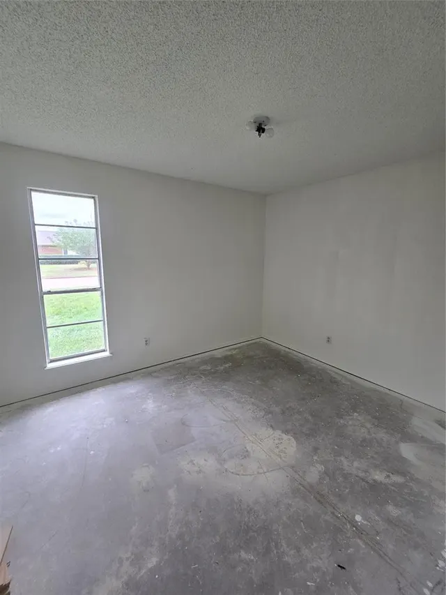Photo 8 — 521 Libra Street, Altus, OK 73521