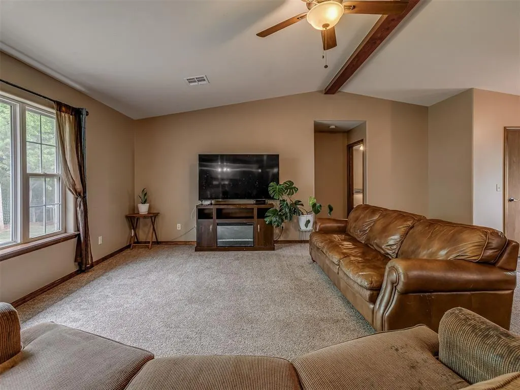 Photo 10 — 2483 Cherokee Drive, Calumet, OK 73014