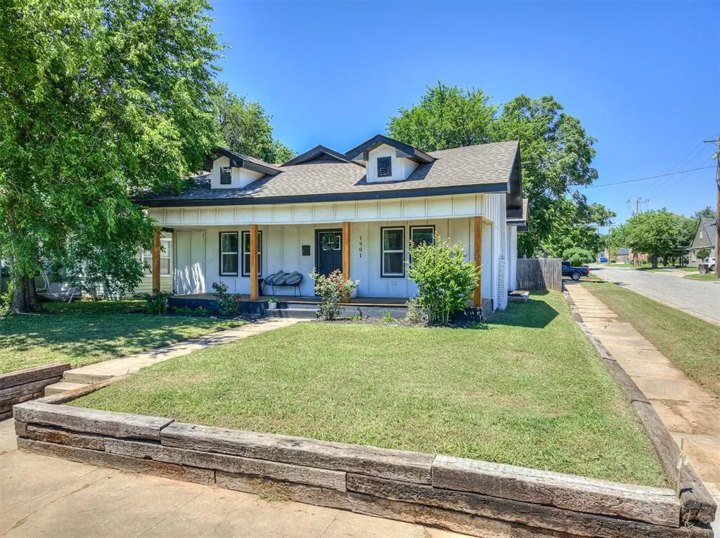 Photo 3 — 1901 W Park Place, Oklahoma City, OK 73106