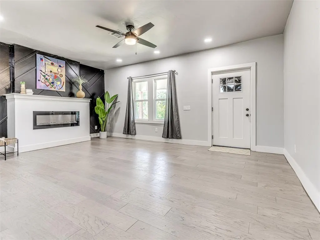 Photo 4 — 1901 W Park Place, Oklahoma City, OK 73106