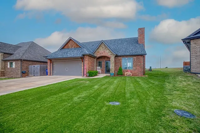 Photo 2 — 1211 Hanna Lane, Kingfisher, OK 73750