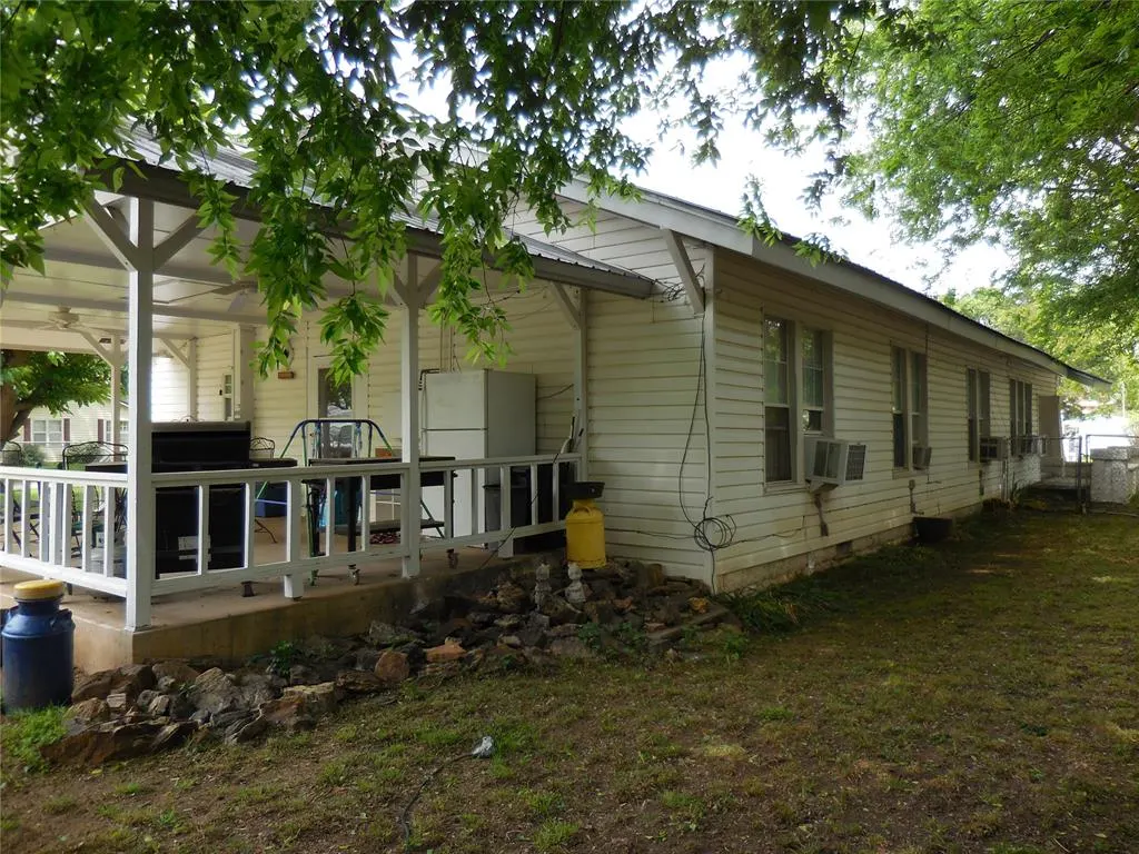 Photo 10 — 601 S 3rd Street, Davis, OK 73030