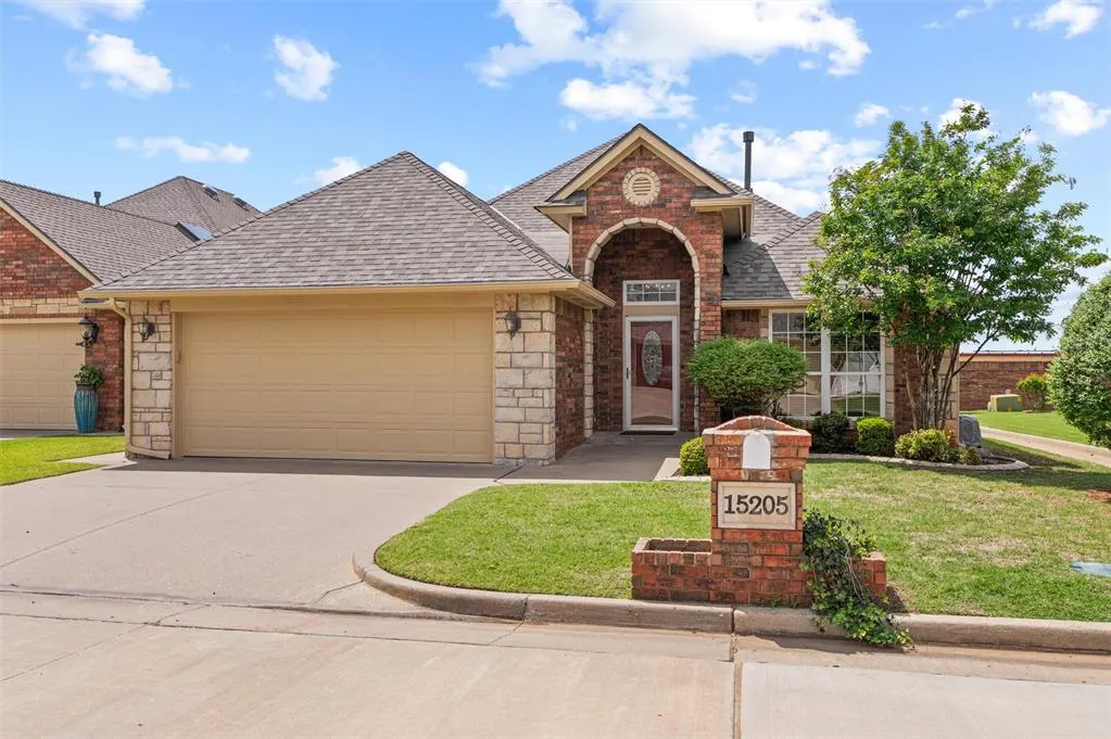 Front exterior — 15205 Rocky Mountain Drive, Edmond, OK 73013
