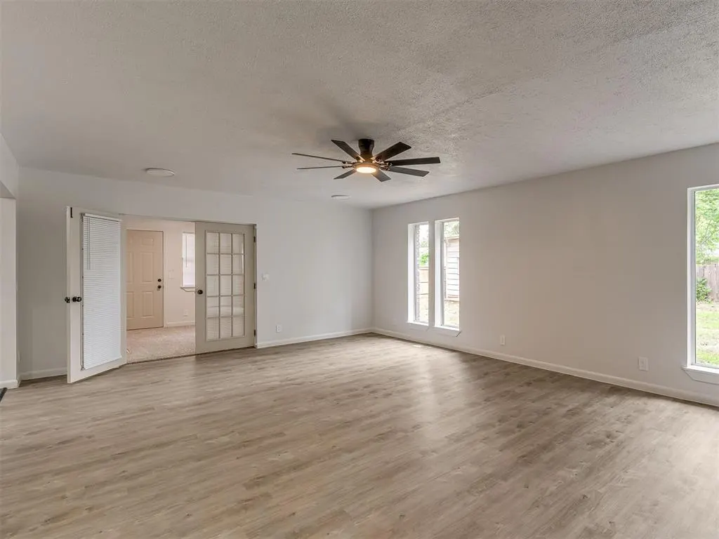 Photo 10 — 1631 Oakwood Drive, Norman, OK 73069