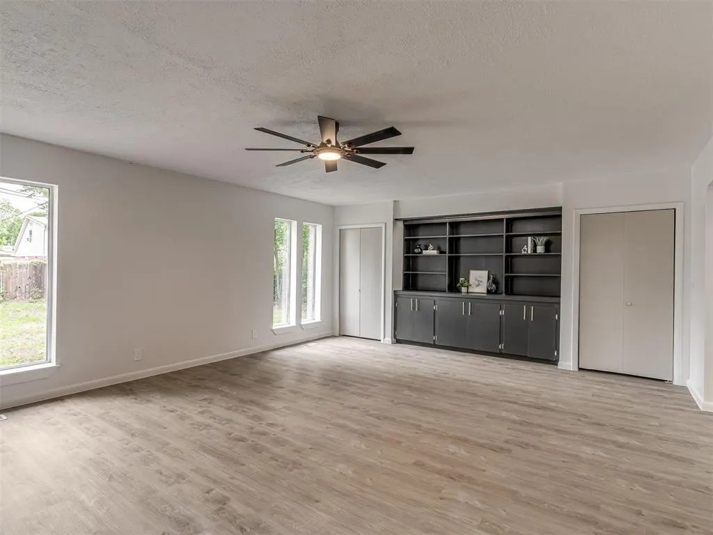 Photo 11 — 1631 Oakwood Drive, Norman, OK 73069
