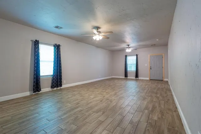 Photo 5 — 612 N Hobson Avenue, Shawnee, OK 74801