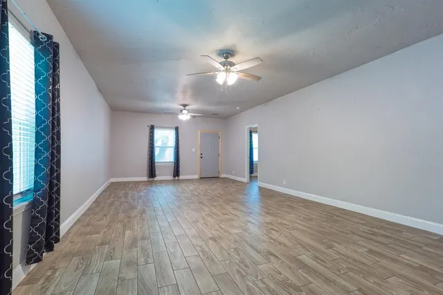 Photo 3 — 612 N Hobson Avenue, Shawnee, OK 74801