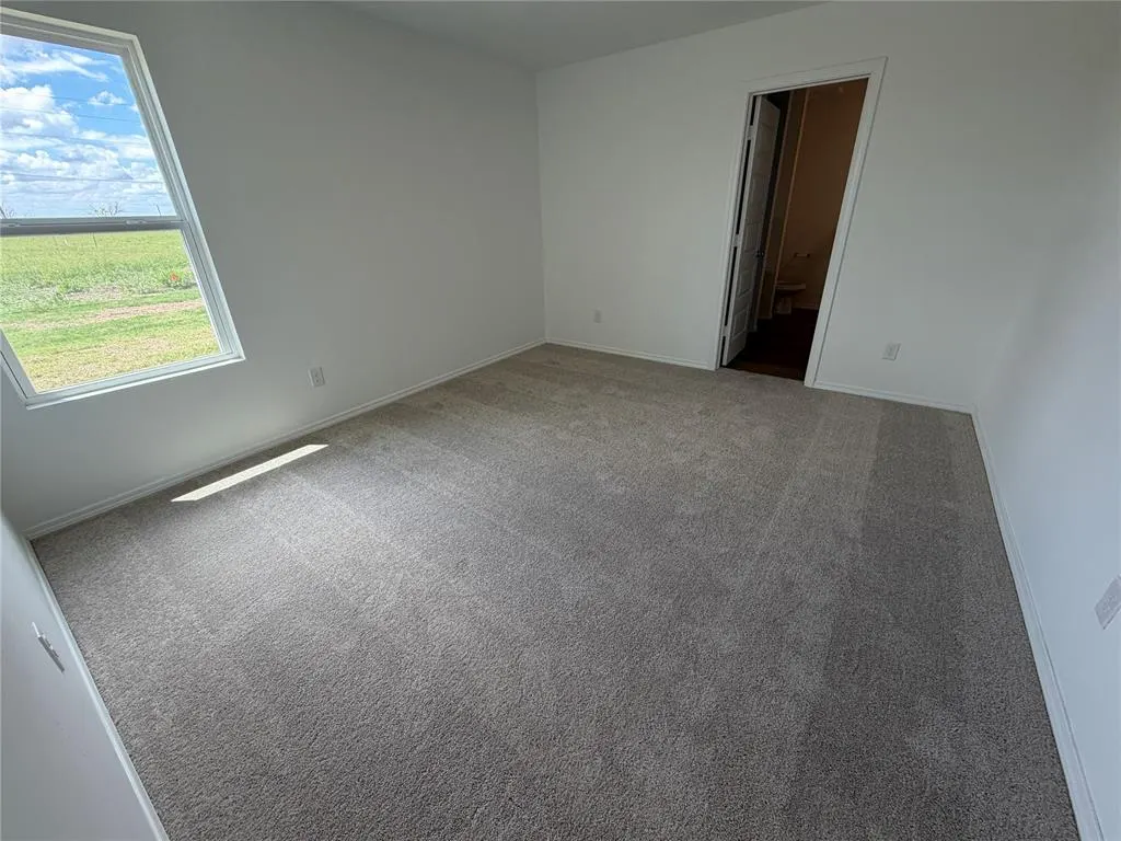 Photo 4 — 12813 Torretta Way, Yukon, OK 73099