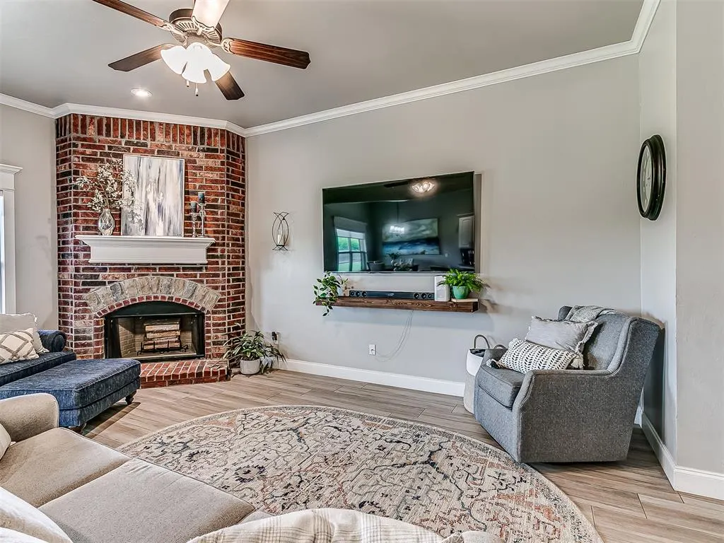 Photo 6 — 25043 Emerald Way, Cashion, OK 73016
