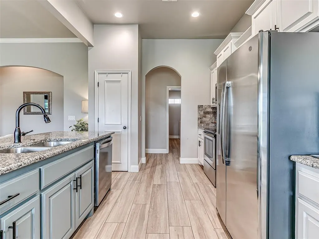 Photo 15 — 25043 Emerald Way, Cashion, OK 73016