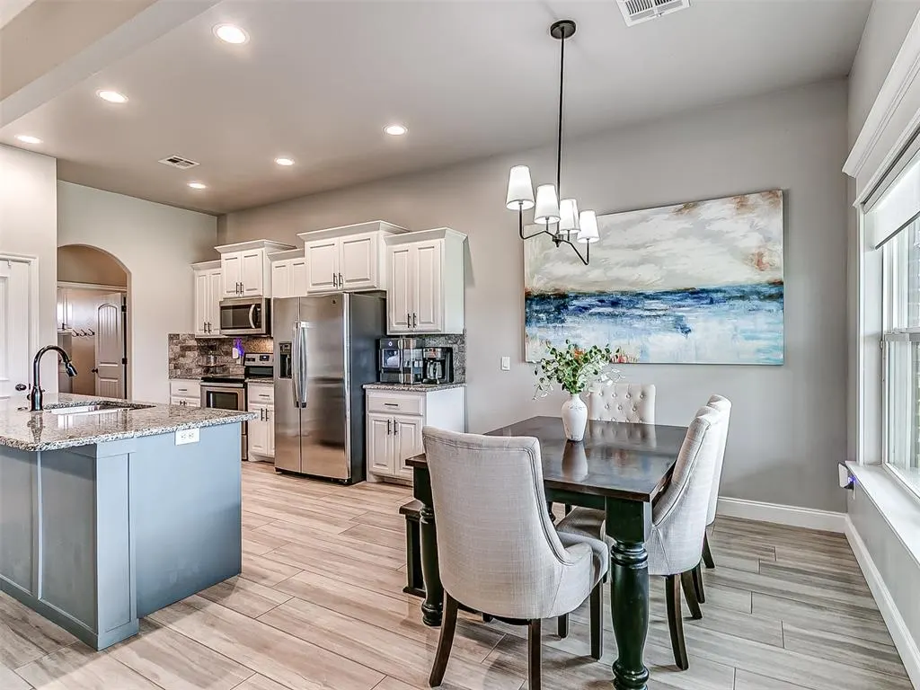 Photo 16 — 25043 Emerald Way, Cashion, OK 73016