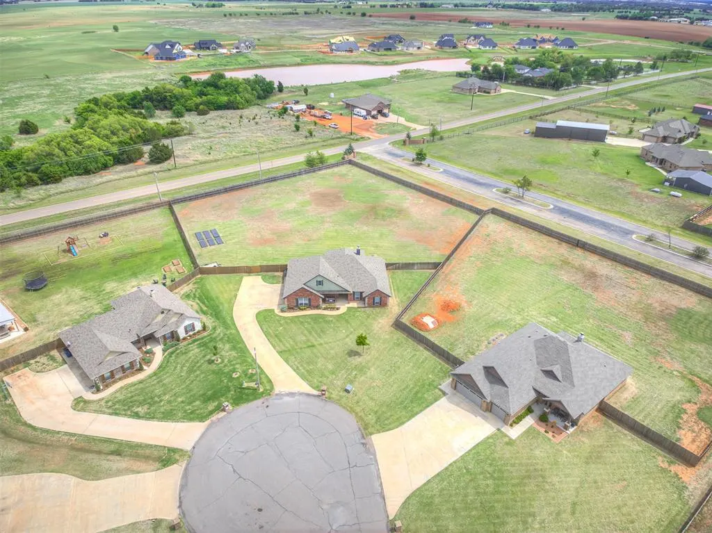 Photo 48 — 25043 Emerald Way, Cashion, OK 73016