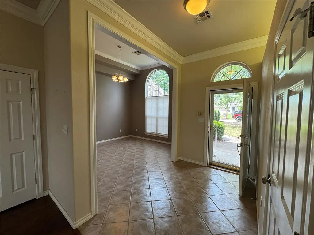 Photo 5 — 1011 Sterling Drive, Seminole, OK 74868