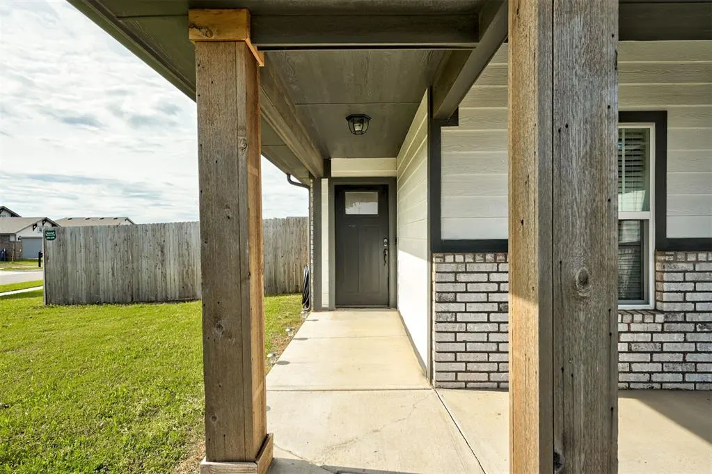 Photo 5 — 12808 NW 4th Terrace, Yukon, OK 73099
