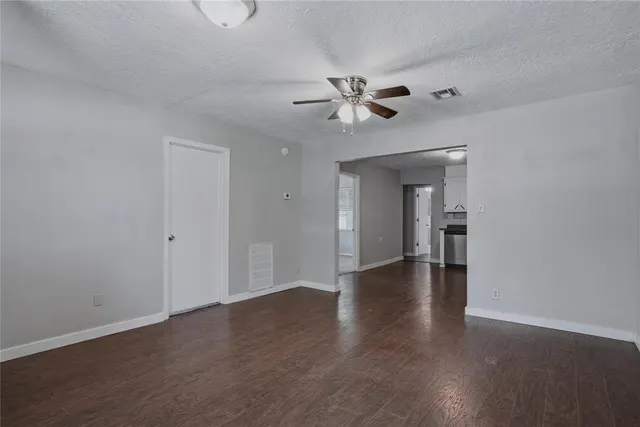 Photo 6 — 701 N 2nd Avenue, Purcell, OK 73080