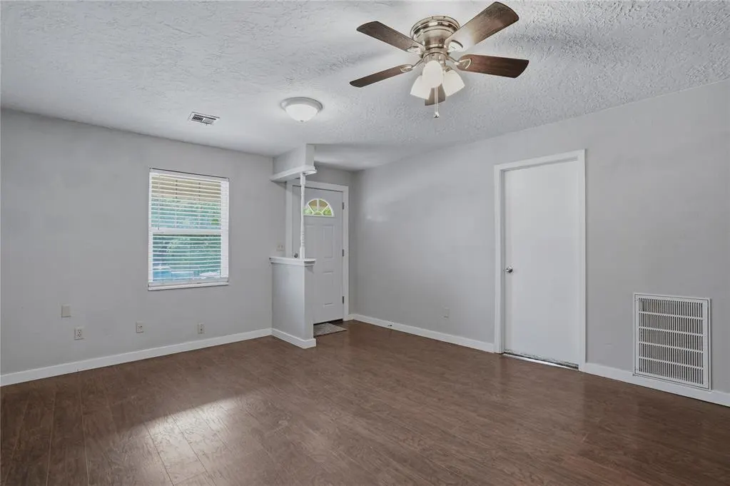 Photo 7 — 701 N 2nd Avenue, Purcell, OK 73080