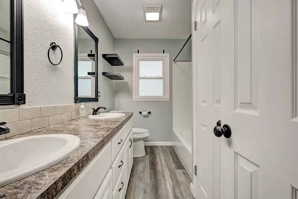 Photo 9 — 1401 S Johnson Street, Enid, OK 73703