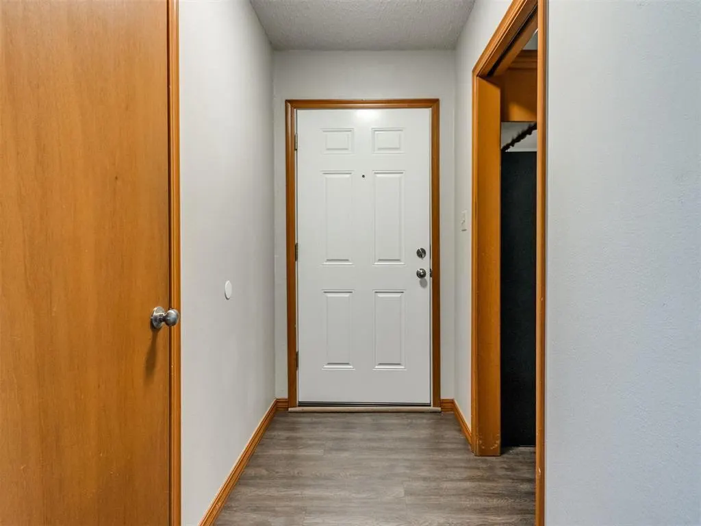 Photo 2 — 1639 Westbrooke Terrace, Norman, OK 73072