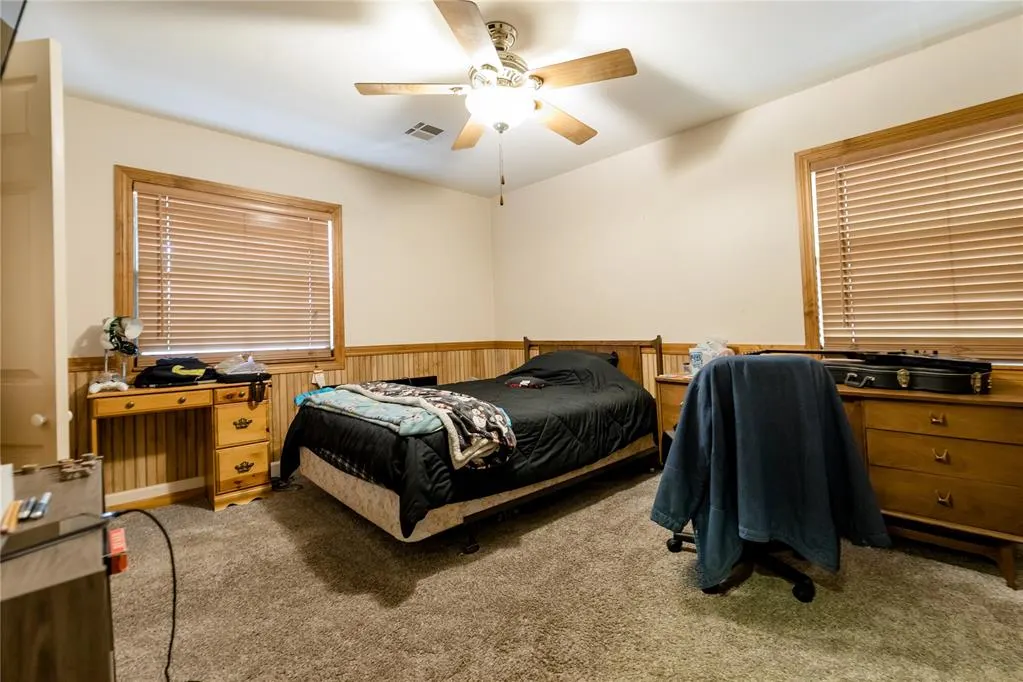 Photo 12 — 704 N Broadway Street, Sayre, OK 73662