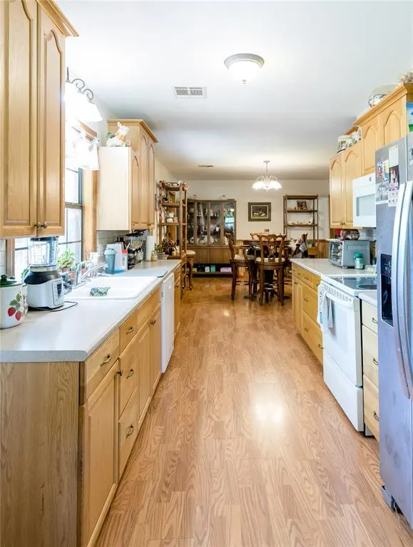 Photo 6 — 704 N Broadway Street, Sayre, OK 73662