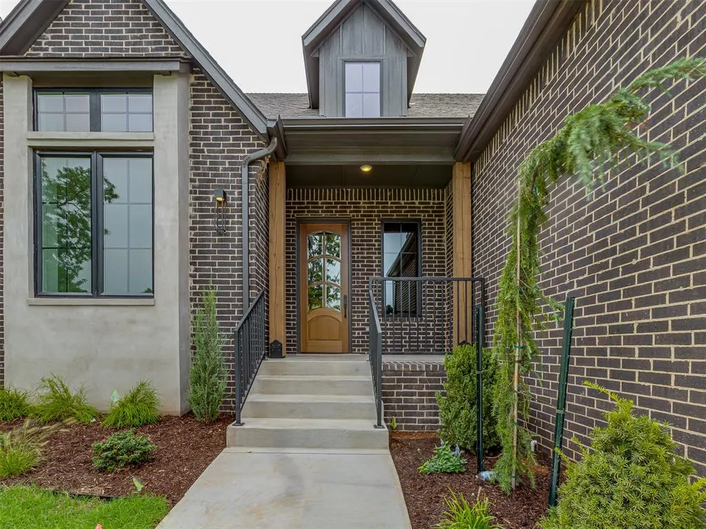 Photo 3 — 3924 Shady Hill Trail, Edmond, OK 73034