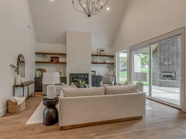Photo 5 — 3924 Shady Hill Trail, Edmond, OK 73034