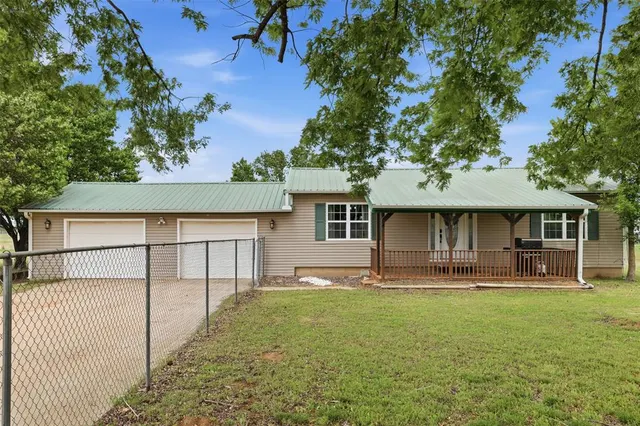 Photo 3 — 35345 EW 1240 Road, Seminole, OK 74868
