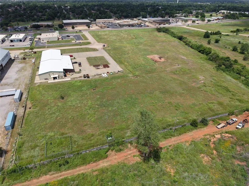 Photo 4 — 3250 SE 30th Street, Del City, OK 73115