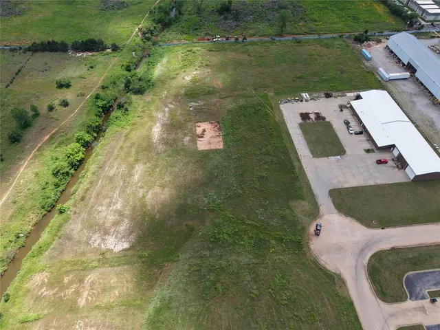Photo 6 — 3250 SE 30th Street, Del City, OK 73115