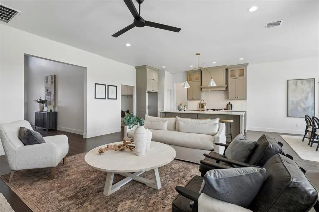 Photo 11 — 6900 Lake View Court, Cashion, OK 73016