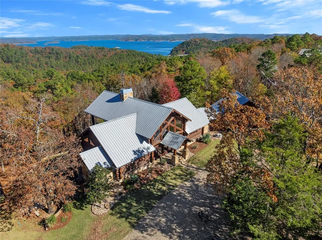 Front exterior — 309 Lake Bluff Lane, Broken Bow, OK 74728