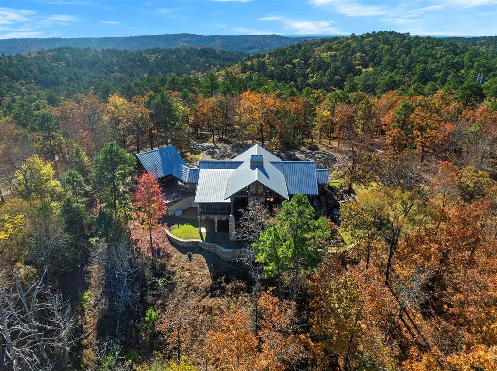 Photo 3 — 309 Lake Bluff Lane, Broken Bow, OK 74728