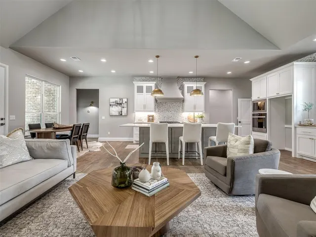 Photo 7 — 3394 Red Ridge Drive, Blanchard, OK 73010