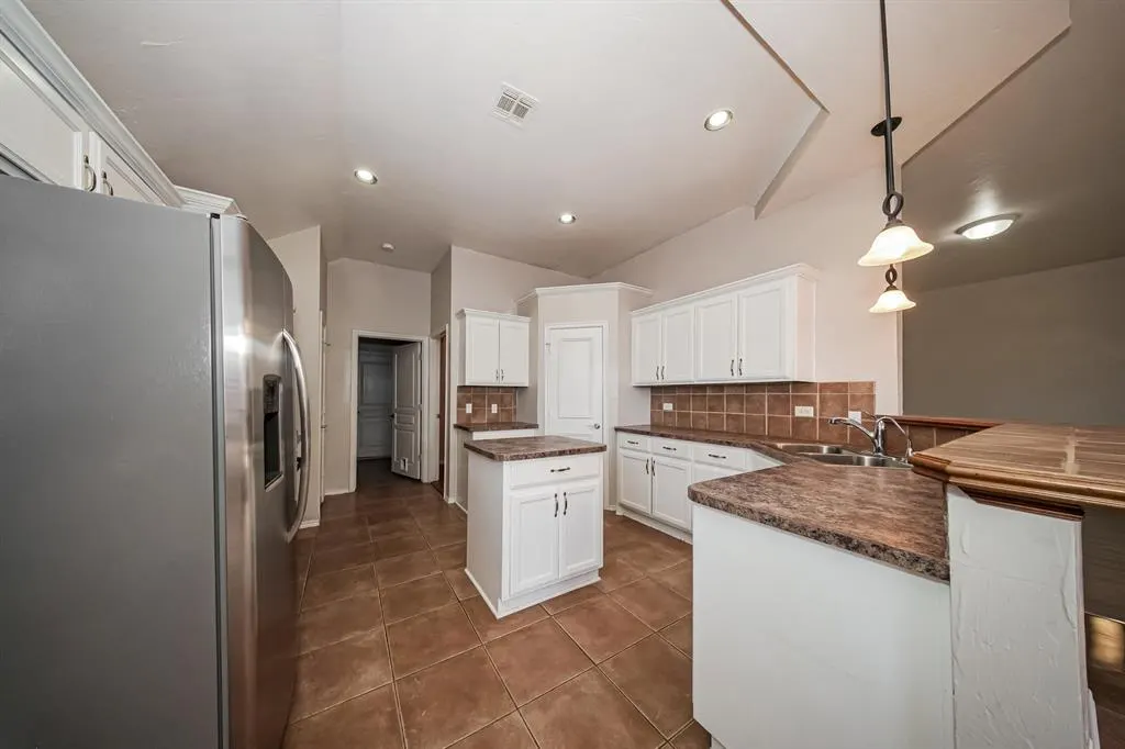 Photo 5 — 16621 La Paloma Lane, Edmond, OK 73012