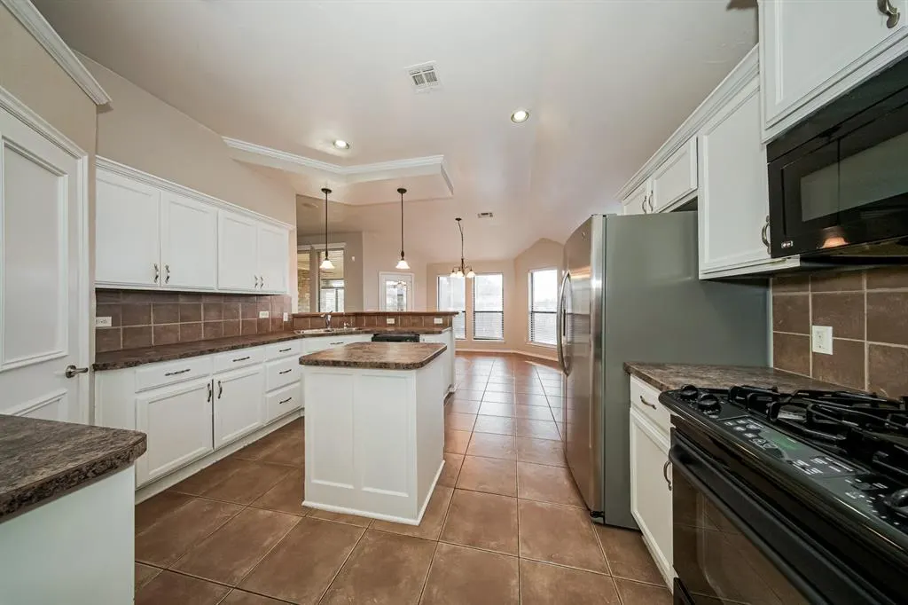 Photo 6 — 16621 La Paloma Lane, Edmond, OK 73012