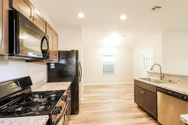 Photo 5 — 1417 Sandstone Drive, Noble, OK 73068