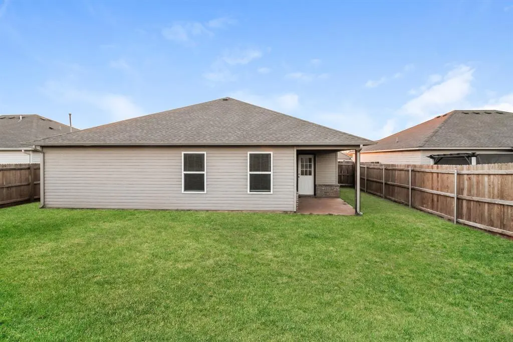 Photo 15 — 1417 Sandstone Drive, Noble, OK 73068