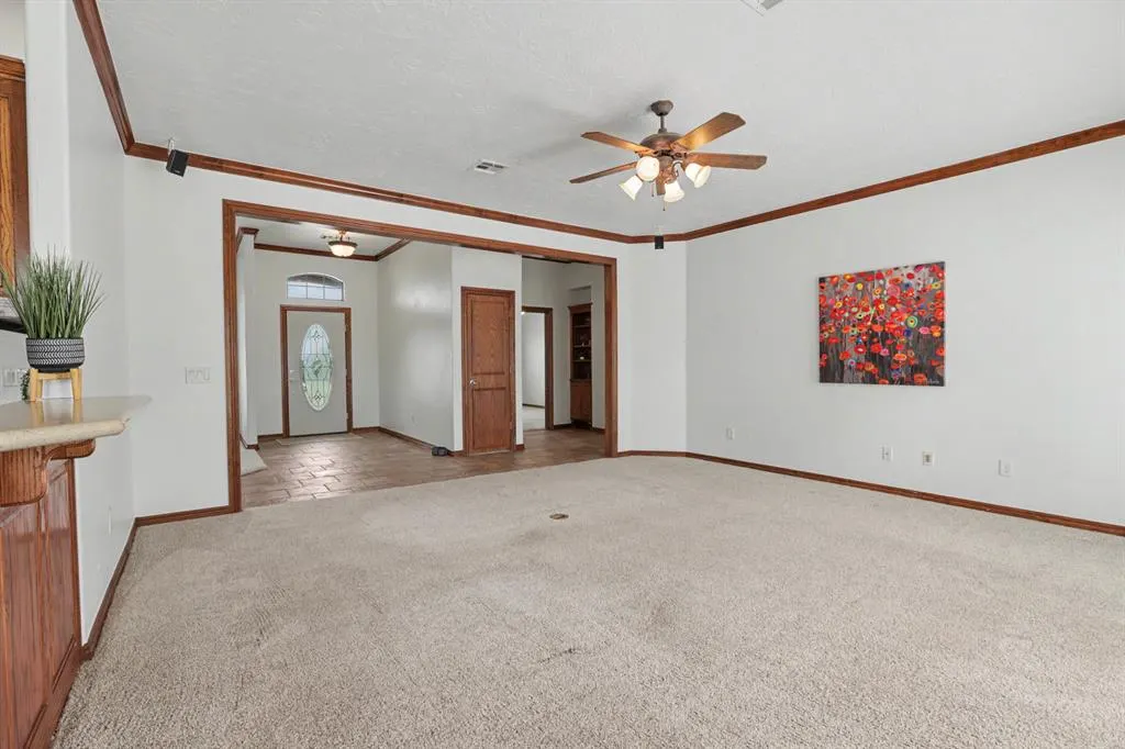 Photo 4 — 2710 Shoreline Drive, Norman, OK 73026