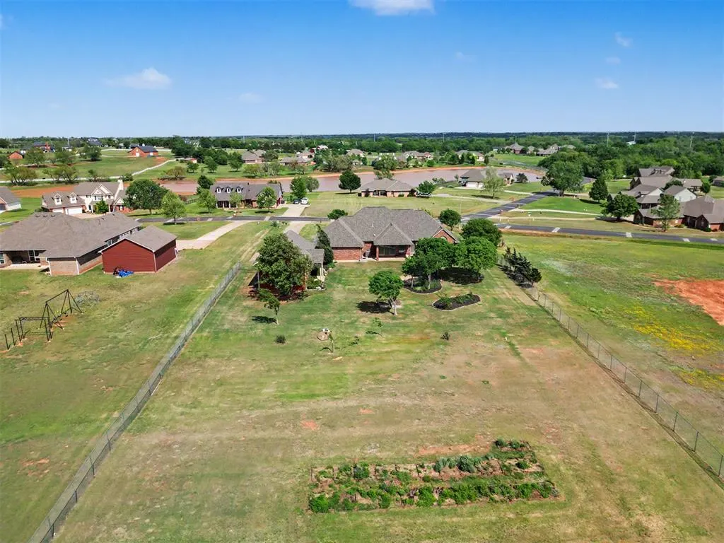 Photo 45 — 2710 Shoreline Drive, Norman, OK 73026