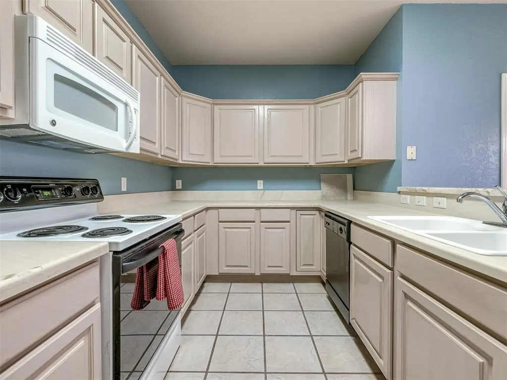 Photo 16 — 1813 NW 161st Place, Edmond, OK 73013