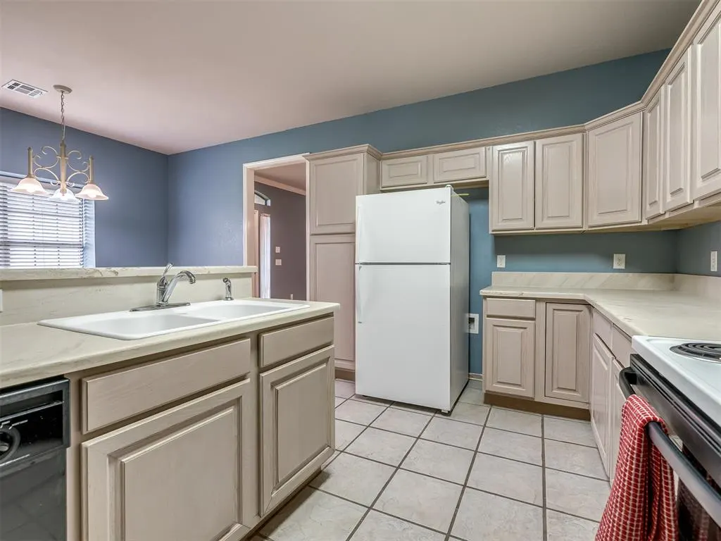 Photo 17 — 1813 NW 161st Place, Edmond, OK 73013